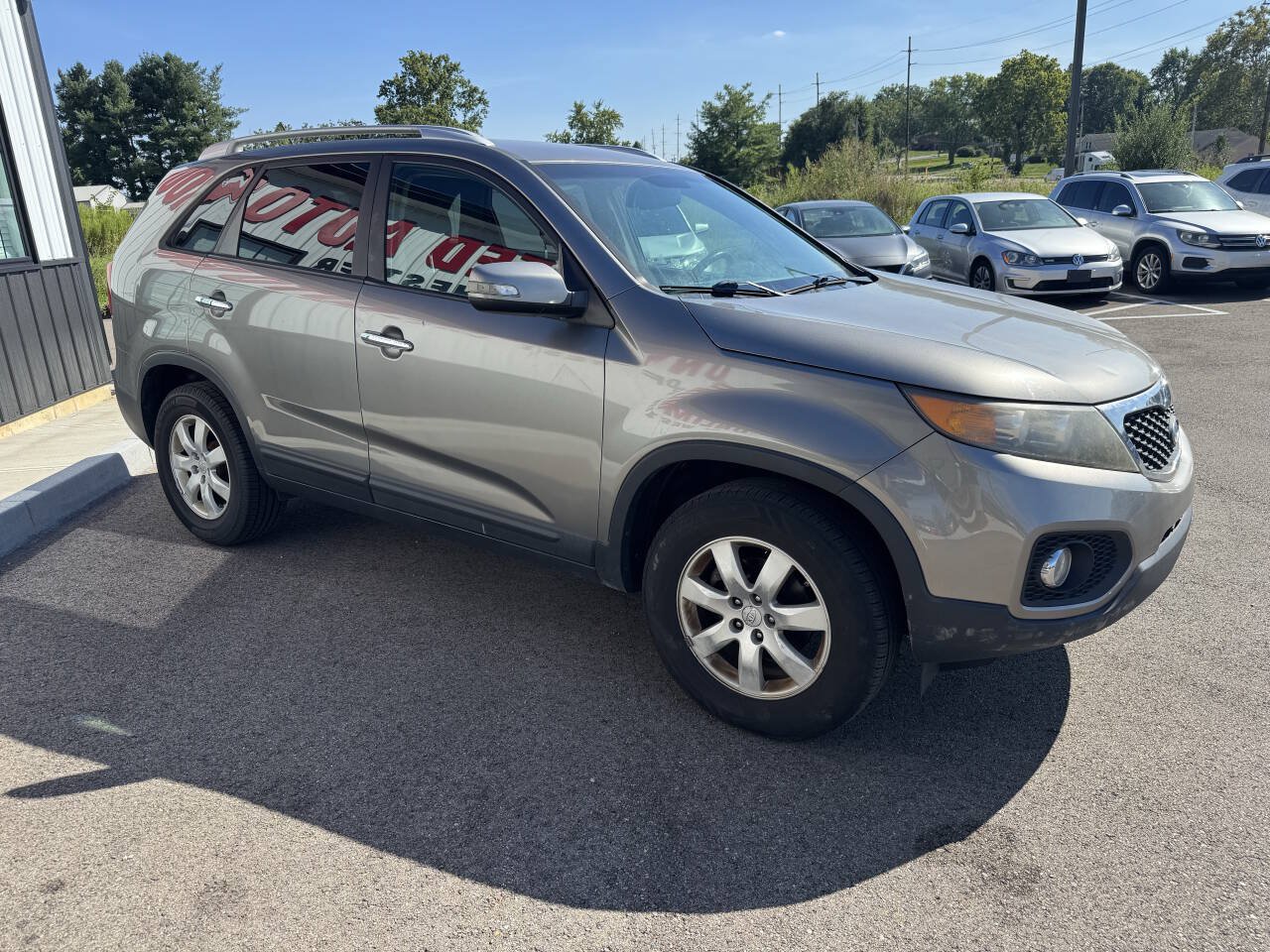 Used 2011 Kia Sorento 2WD w/ Convenience Pkg image 4