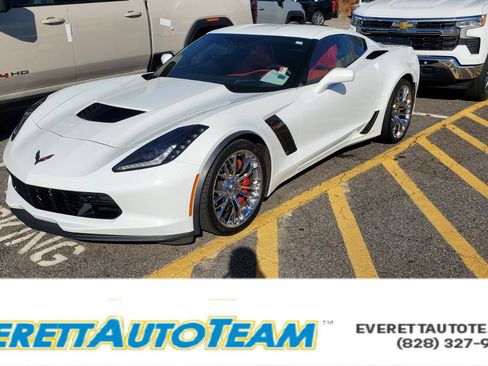Used 2016 Chevrolet Corvette Z06 w/ 2LZ Preferred Equipment Group image 1
