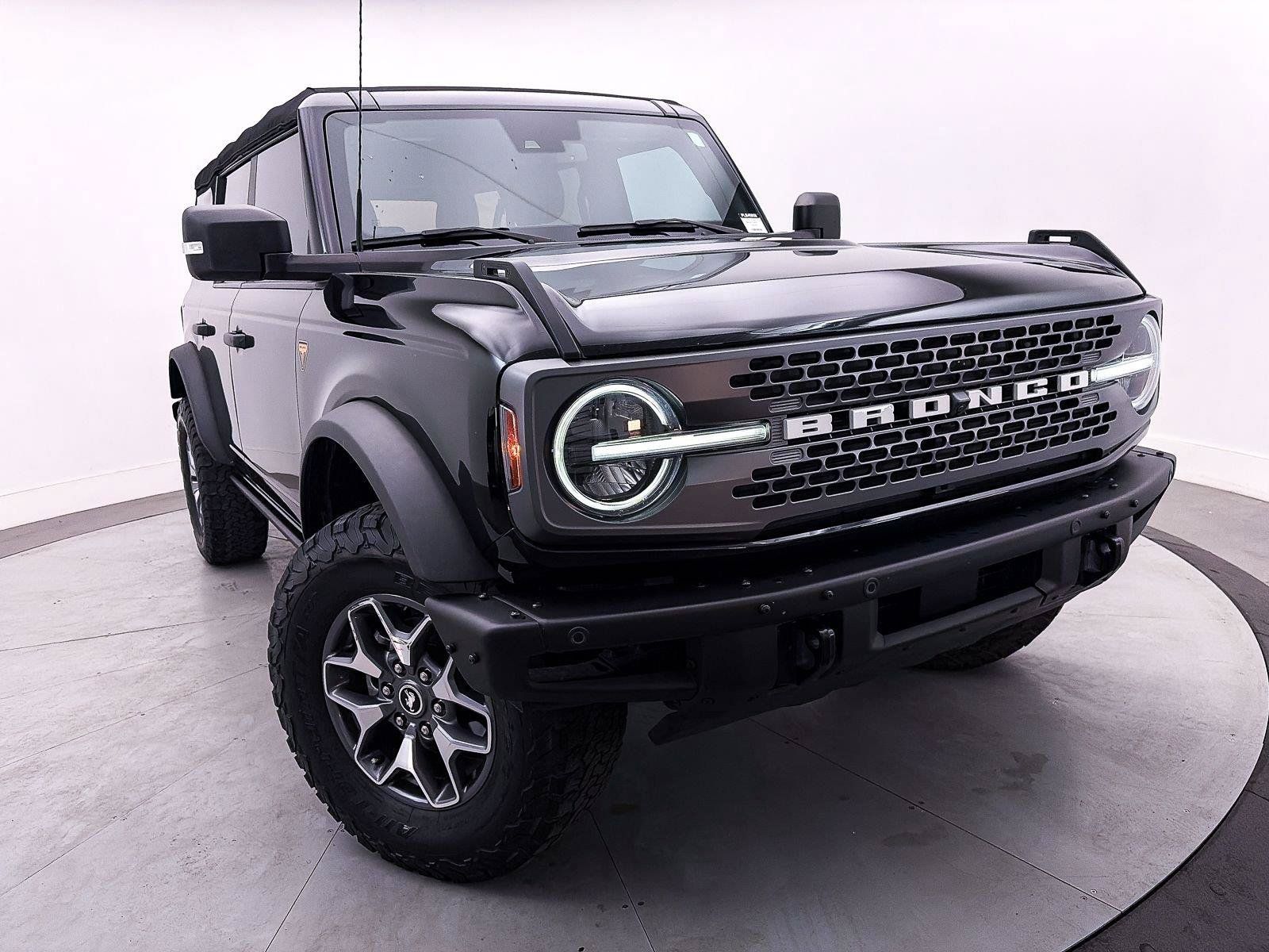 Used 2023 Ford Bronco Badlands AWD/4WD image 3