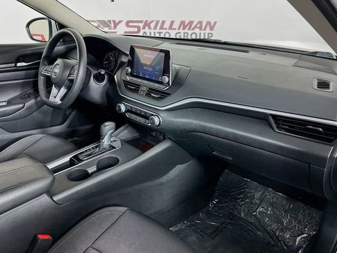 Used 2022 Nissan Altima 2.5 S image 34