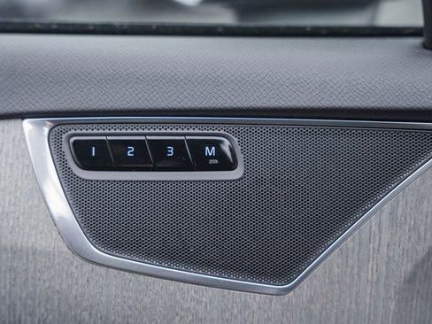 Used 2024 Volvo XC90 B6 Plus w/ Protection Package image 39