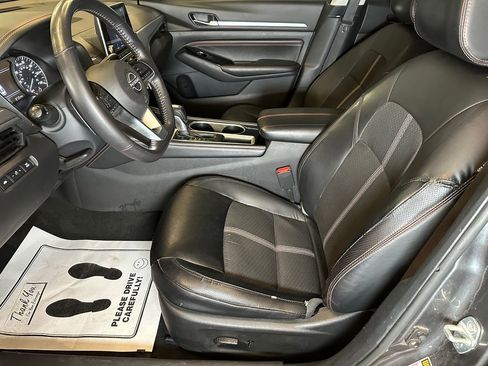 Used 2023 Nissan Altima 2.5 SR FWD image 19