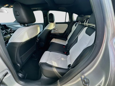 Used 2022 Mercedes-Benz GLA 250 4MATIC image 30