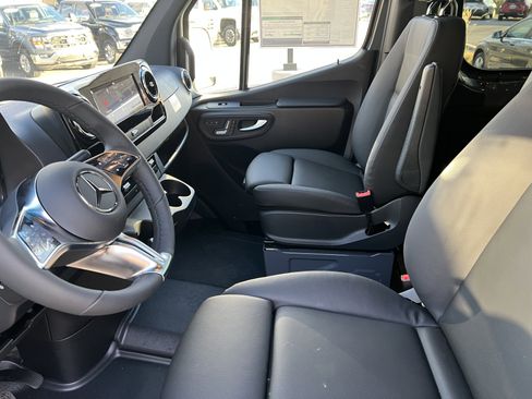 New 2026 Mercedes-Benz Sprinter 2500 image 13