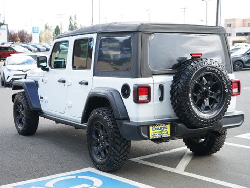 Used 2022 Jeep Wrangler Unlimited Sport image 6