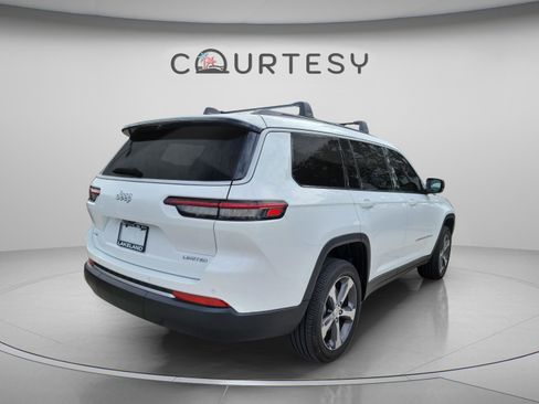 Certified 2026 Jeep Grand Cherokee L Limited AWD/4WD image 3