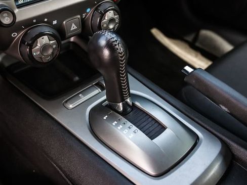 Used 2015 Chevrolet Camaro LT RWD image 20