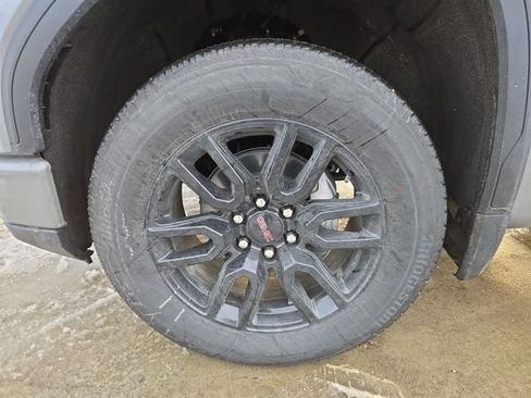 New 2026 GMC Sierra 1500 Elevation image 8