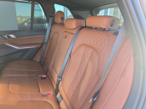 Used 2024 BMW X5 M60i w/ Executive Package image 16