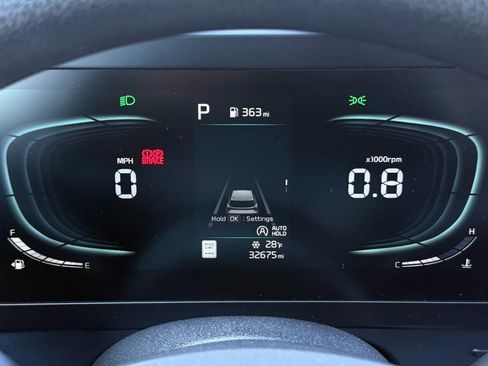 Used 2025 Kia Sportage LX image 33