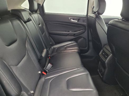 Used 2019 Ford Edge Titanium w/ Equipment Group 301A FWD image 19
