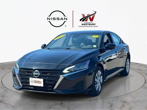 Used 2023 Nissan Altima 2.5 S FWD image 4