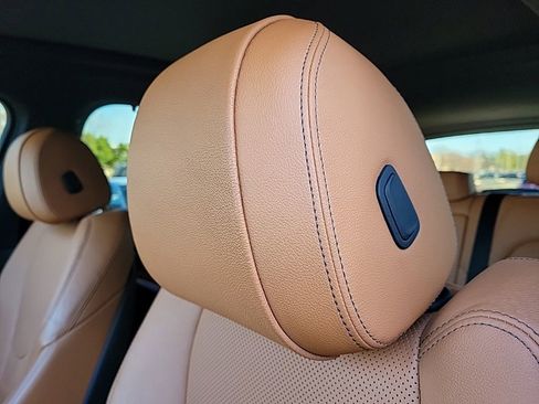 Used 2022 BMW X5 xDrive40i w/ M Sport Package image 12