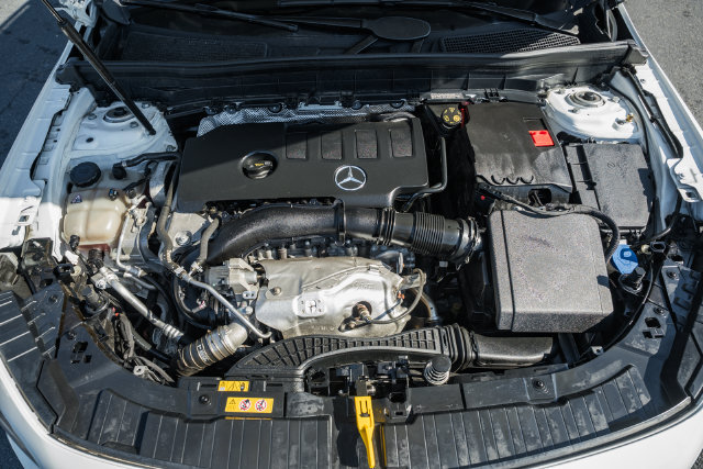 Certified 2023 Mercedes-Benz GLB 250 4MATIC w/ Premium Package image 20