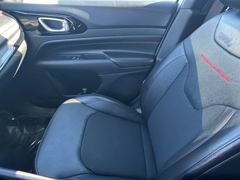 Used 2023 Jeep Compass Trailhawk image 12