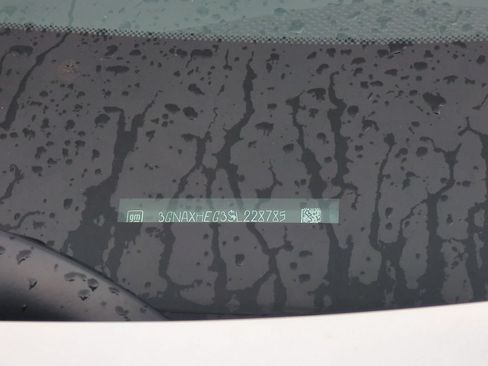 Used 2025 Chevrolet Equinox LT FWD image 34