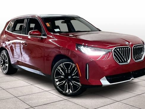 Used 2025 BMW X3 xDrive30i w/ Convenience Package image 2