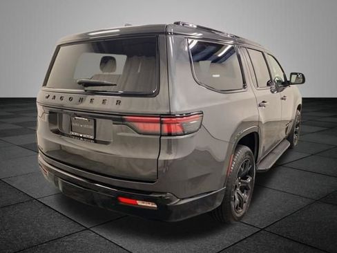 Used 2023 Jeep Wagoneer Series II AWD/4WD image 7