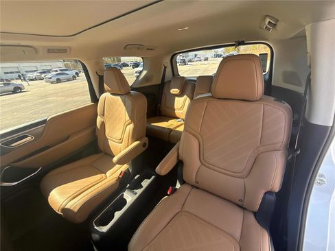 New 2026 INFINITI QX80 Luxe w/ Cargo Package image 12