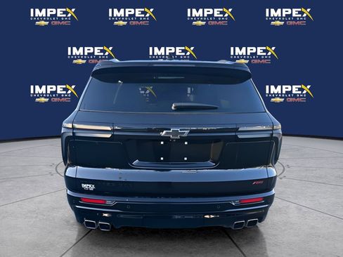 Used 2024 Chevrolet Traverse RS w/ LPO, Floor Liner Package AWD/4WD image 5