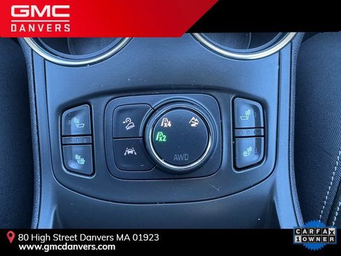 Used 2022 GMC Terrain SLT image 16