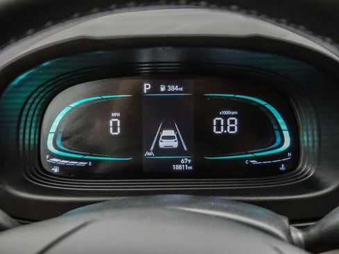 Used 2025 Hyundai Venue SEL FWD image 30