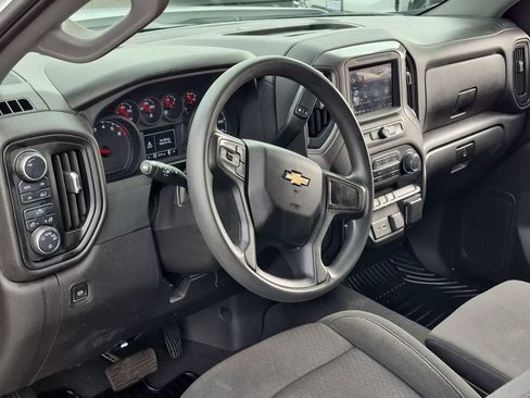 Used 2023 Chevrolet Silverado 1500 Custom AWD/4WD image 10