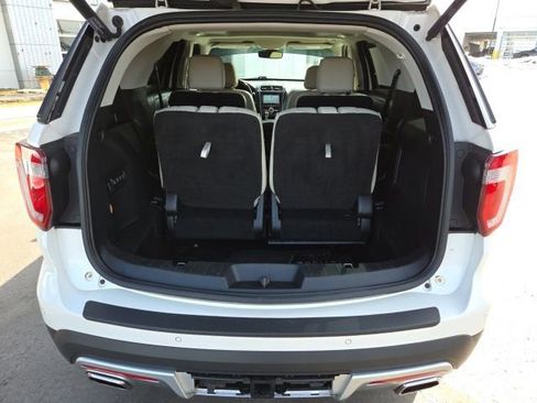 Used 2017 Ford Explorer Platinum AWD/4WD image 25