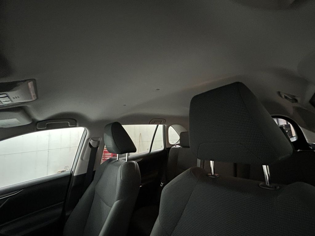Used 2021 Toyota RAV4 LE FWD image 25