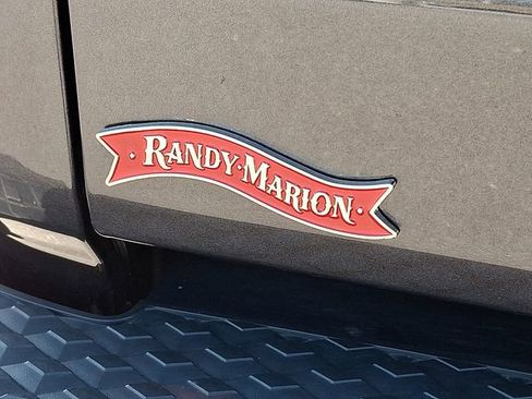 Used 2024 Jeep Gladiator Sport image 25