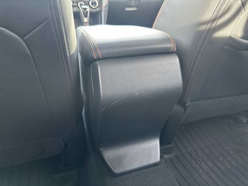 Used 2019 Subaru Crosstrek 2.0i Limited w/ Moonroof Package w/Navigation image 21