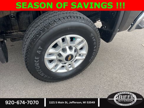 Used 2025 Chevrolet Silverado 2500 LT w/ Safety Package image 20