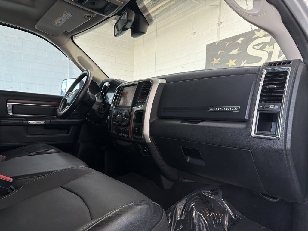 Used 2015 RAM 2500 Laramie w/ Convenience Group AWD/4WD image 31