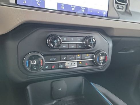 Used 2024 Ford Bronco Wildtrak AWD/4WD image 21