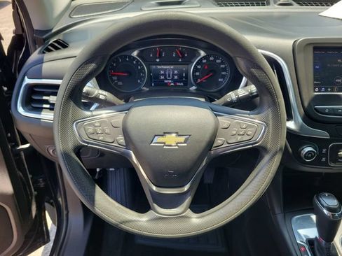 Used 2021 Chevrolet Equinox LT FWD image 21