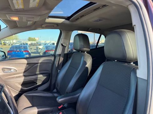 Used 2018 Buick Encore Sport Touring FWD image 17