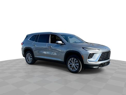 Used 2025 Buick Enclave Preferred image 2