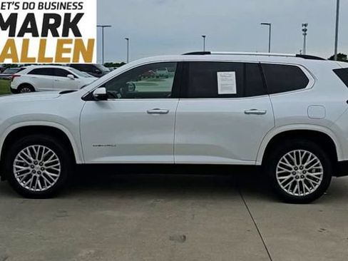 Used 2025 GMC Acadia Denali AWD/4WD image 5