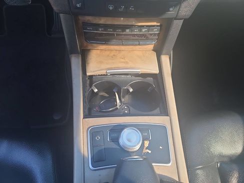Used 2011 Mercedes-Benz E 350 4MATIC Sedan image 17