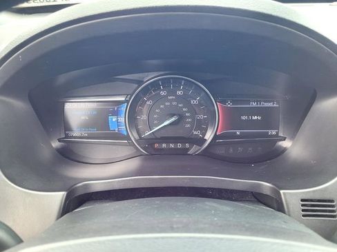 Certified 2019 Ford Explorer XLT w/ Equipment Group 202A FWD image 21
