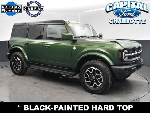 Used 2025 Ford Bronco Outer Banks image 3