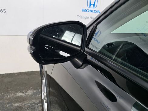 Used 2024 Honda HR-V LX image 23