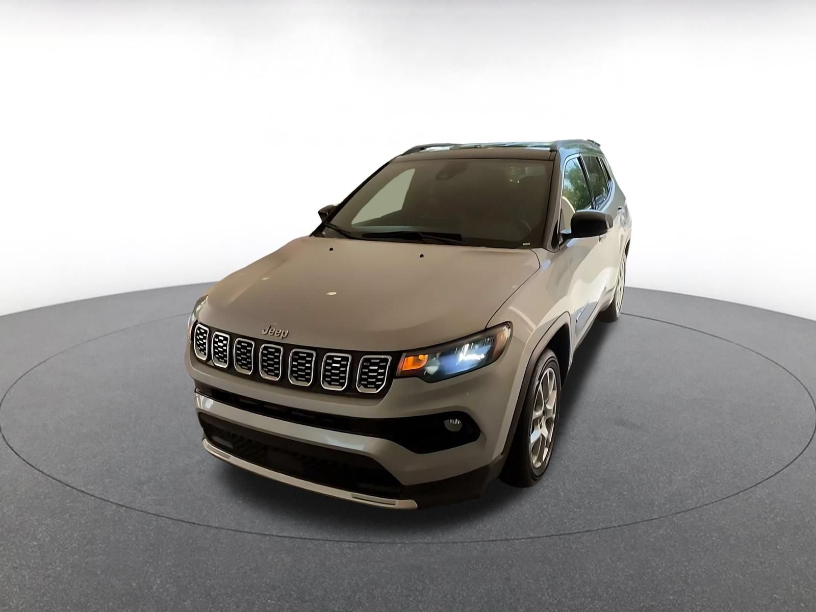 Used 2025 Jeep Compass Limited AWD/4WD image 6