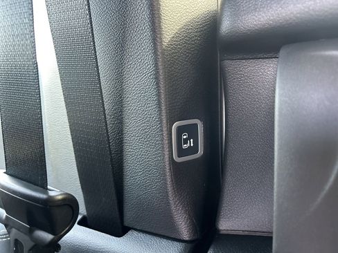 New 2026 Chrysler Pacifica Limited w/ S Appearance Package image 18