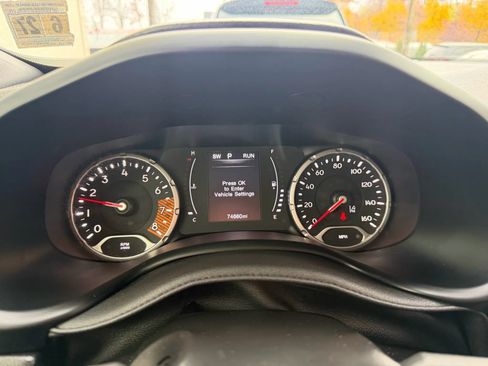 Used 2022 Jeep Renegade Sport w/ Sport Appearance Group image 10