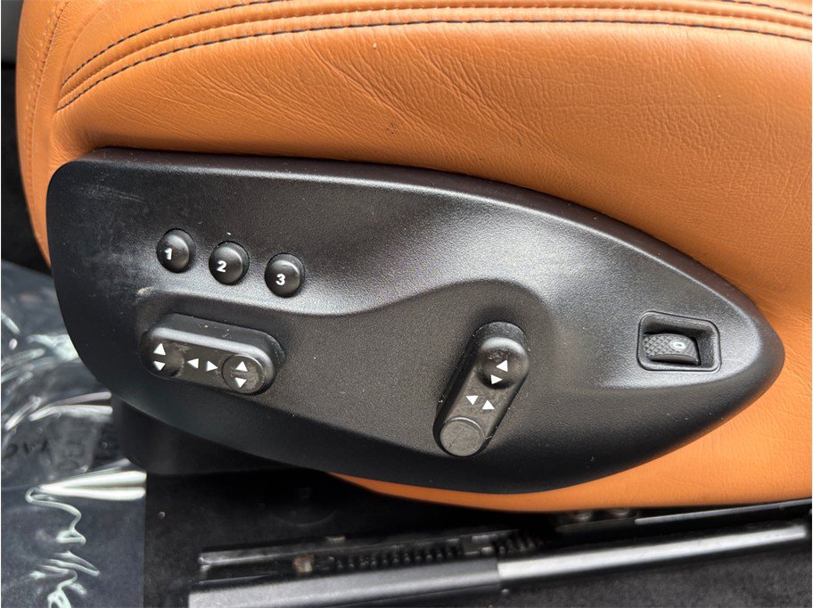 Used 2018 Maserati GranTurismo Sport RWD image 18