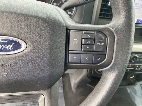 Used 2024 Ford F250 XLT image 40