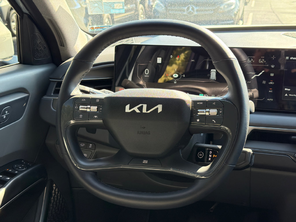 Used 2026 Kia EV9 Light RWD image 28