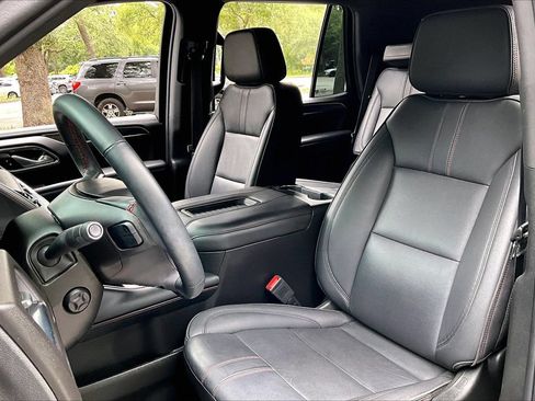 Used 2024 Chevrolet Tahoe RST w/ Luxury Package AWD/4WD image 18