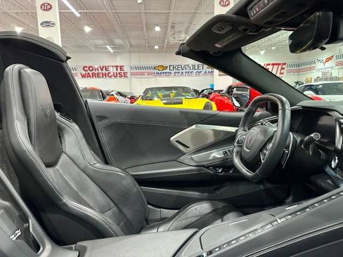 Used 2023 Chevrolet Corvette Stingray Preferred Conv w/ 2LT RWD image 16